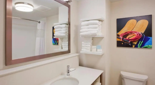 Четырёхместный номер Standard Hampton Inn Spicer Green Lake, MN