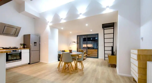 Apartment With 3 Bedrooms in Pélussin, With Wonderful Mountain View, Furnished Terrace and Wifi - 18 km From the Slopes, Prenota Appartamento Hotel a Alvernia con parcheggio, Parcheggio