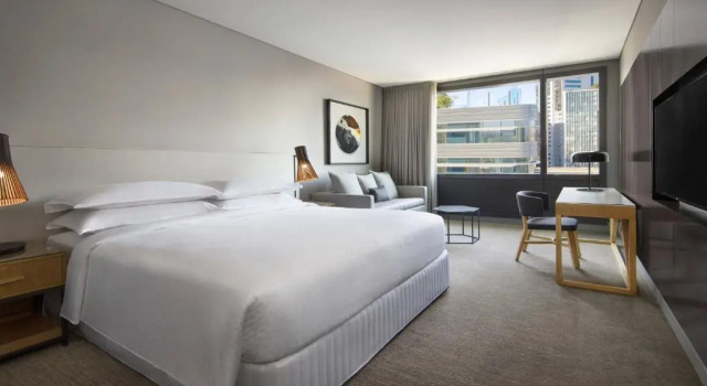 Номер Premium Four Points by Sheraton Sydney, Central Park