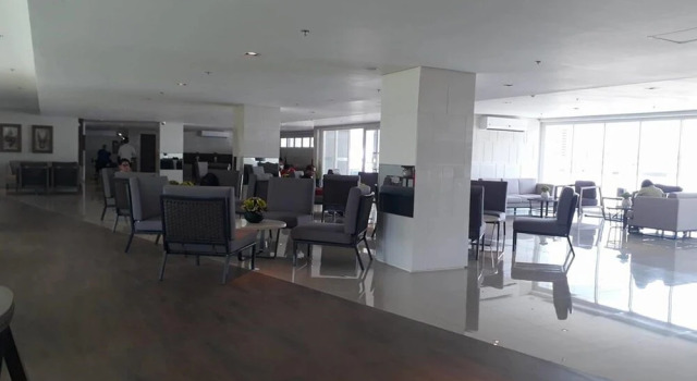 Trees Residences Tower 6, Rezerwuj Hotel Hotele w National Capital Region z basenem, Basen