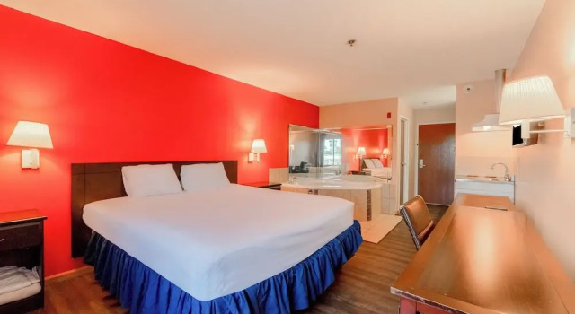 Люкс Fairway Inn, La Porte TX - Bay Area