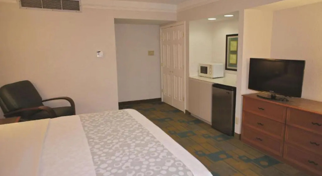 Люкс Deluxe La Quinta Inn by Wyndham Pensacola