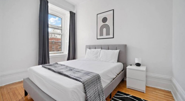 Newly Renovated 1-bd 1-wc Minutes Away From Old Port Montreal