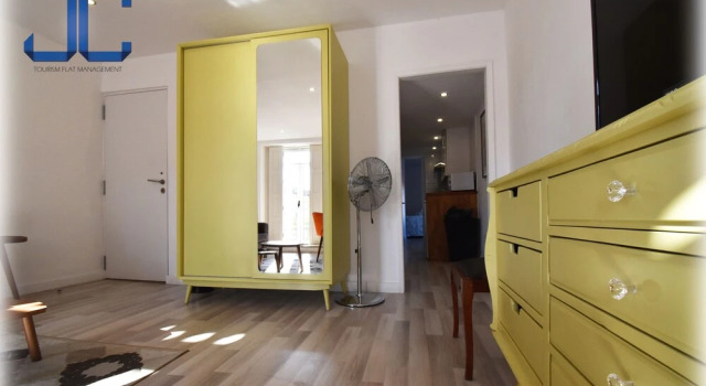 St. Francisco Flat with City Views