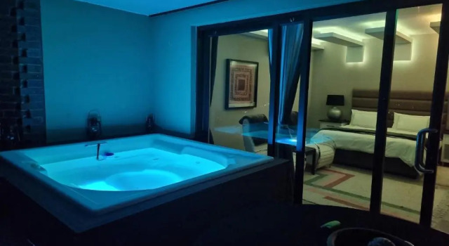 Двухместный люкс Presidential Weston Guest House Krugersdorp