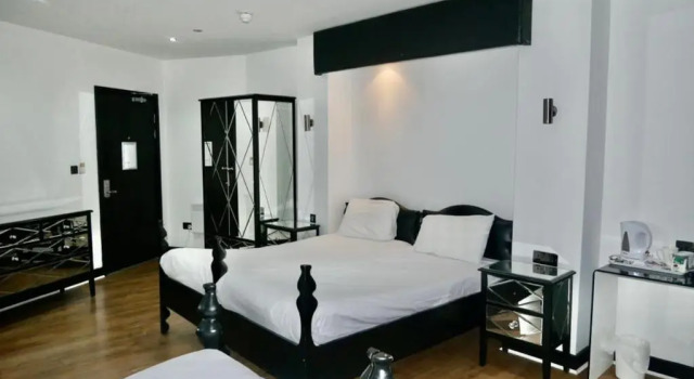 Четырёхместный номер Standard Print Works Hotel