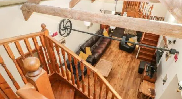 The Mill and Stable, Book Hotel Laugharne Carmarthenshire