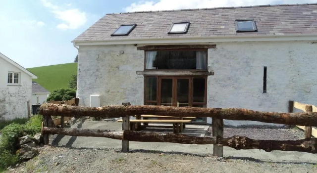 Коттедж Merlin Cottages