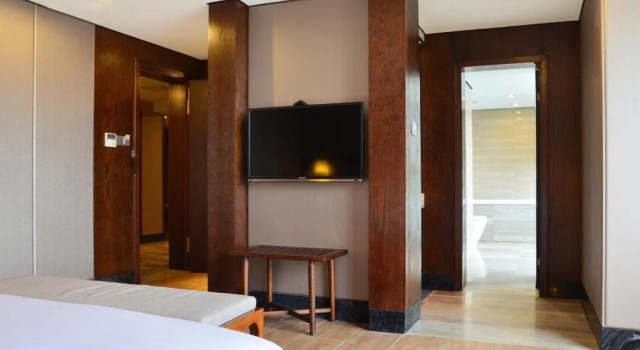 Jiudian Hotel Yiku Branch, Prenota Hotel Hotel a Sichuan con parcheggio, Parcheggio