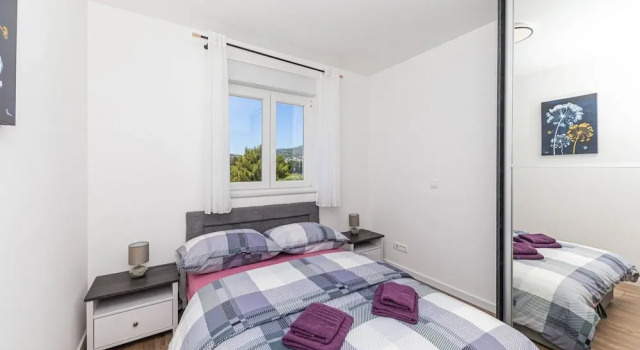 Elegant Kastel Novi Apartment With Sea View Balcony