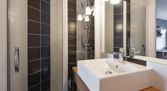 Номер Comfort Brit Hotel de Paris Saint-Jean-de-Luz