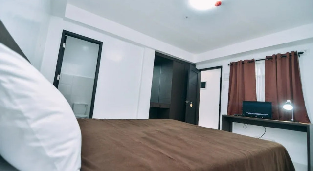 Студия Standard The Strand Suites and Dormitel