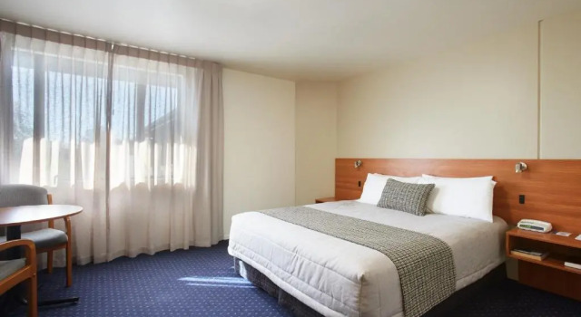 Двухместная студия Deluxe Ventura Inn & Suites Hamilton