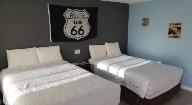 Четырёхместный номер Standard Deluxe Inn