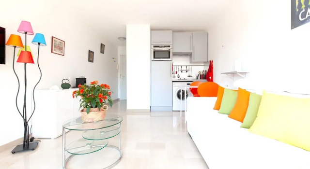 Studio In Cannes With Wonderful City View Terrace And Wifi 50 M From The Beach