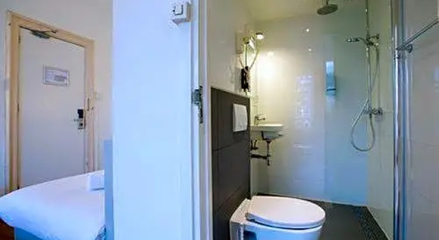 Трёхместный номер Standard Hotel Titus City Centre