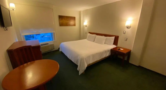 Двухместный номер Standard Hotel Enterprise Inn Poliforum