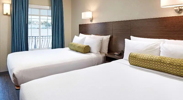 Четырёхместный номер Standard SureStay Hotel by Best Western San Diego Pacific Beach