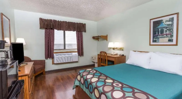 Standard Zimmer Super 8 by Wyndham Gallipolis Pt Pleasant Area