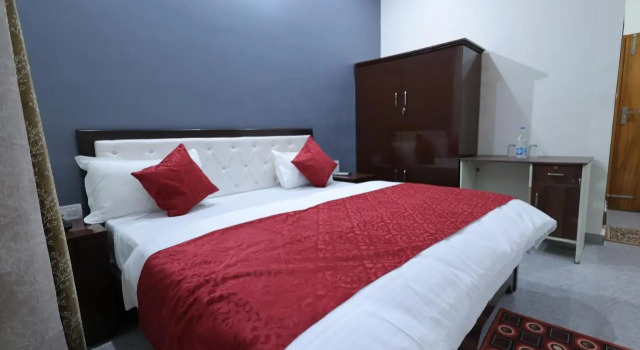 Shiv Shakti Home stay, Rezervovat Lázně / Resort Rāiwāla Uttarakhand