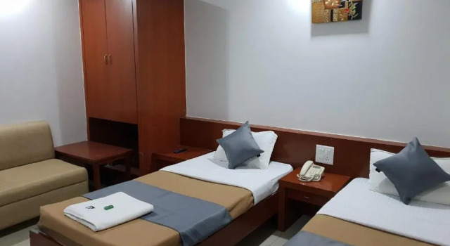 Двухместный номер Standard FabHotel Pleasure Inn - Near DB Mall