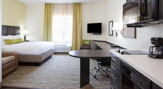 Люкс Candlewood Suites Dickinson by IHG
