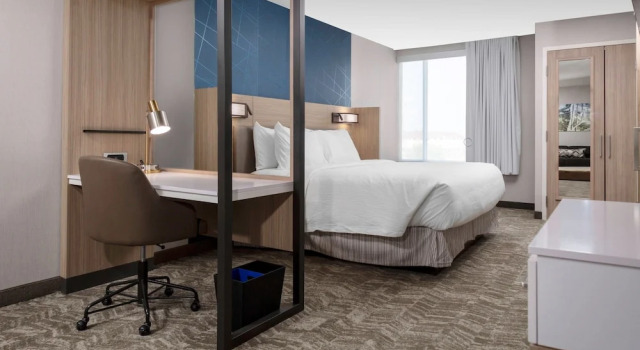Двухместный люкс SpringHill Suites Kansas City Airport