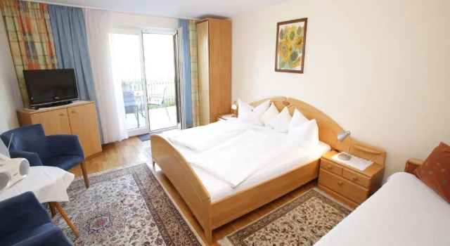 Pension Gut Horn, Rezerwuj Hotel Hotele w Bawaria z parkingiem, Parking