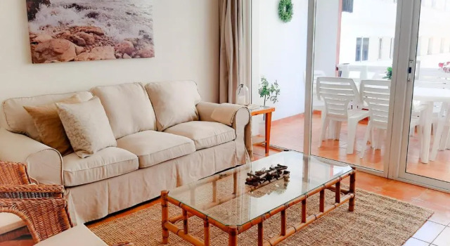 Coast apartment,5 people,wifi,150 metres sea, Забронировать Апартаменты/квартира Отели Пуэрто-де-ла-Крус с бассейном, рядом с Театр Timanfaya, Бассейн