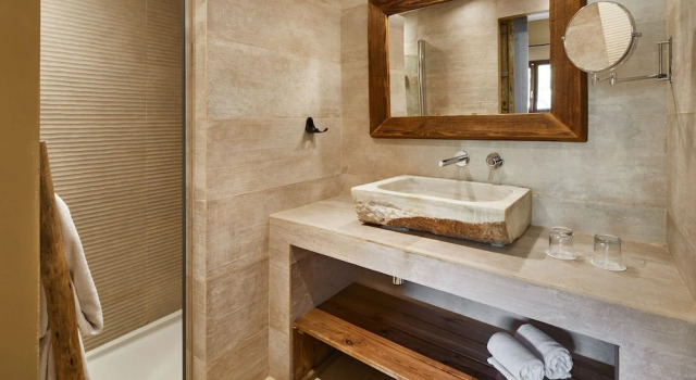 Четырёхместный семейный номер Standard Mas Salagros Ecoresort & Aire Ancient Baths