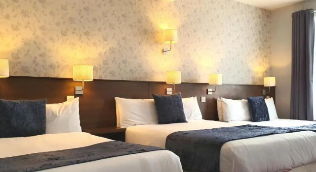 Четырёхместный номер Standard The Gate Hotel