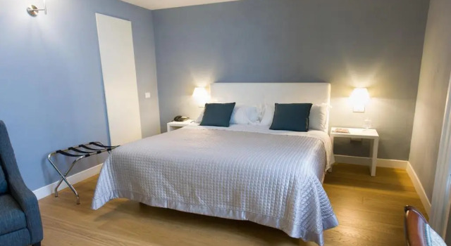 Santa Chiara Boutique Hotel, Забронировать Бутик-отель Отели Неаполя с завтраком, рядом с Национальный археологический музей, Завтраки