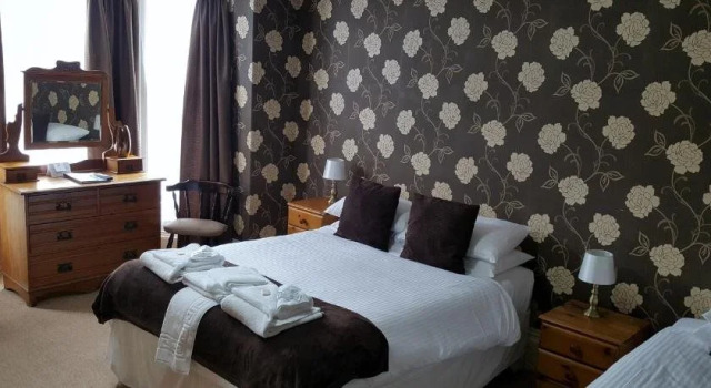 The Osborne Hotel, Забронировать Отель Отели Илфракомб 3 звезды, рядом с Статуя «Истина», 3*