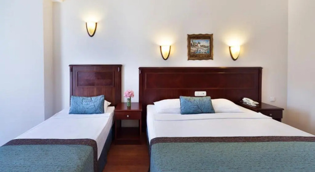 Трёхместный номер Standard Golden Age Hotel Yalıkavak Bodrum