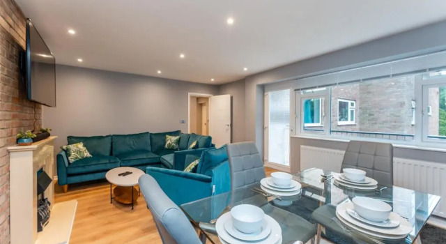 Stylish 2 bedroom apartment in Bournemouth, 500m from beach, Varaa Huoneisto Asunnot kohteessa Merseyside, Huoneisto
