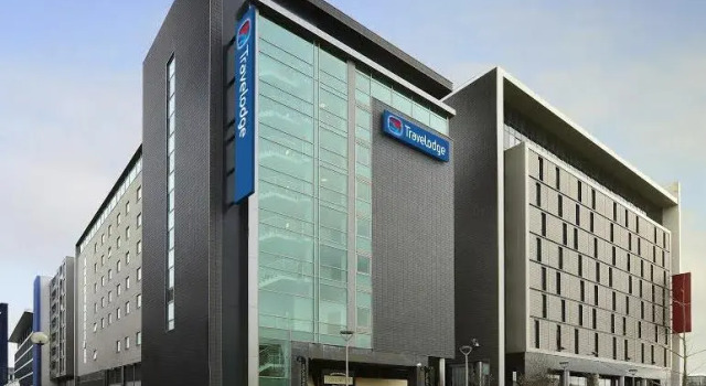 Номер Standard Travelodge Milton Keynes The Hub Hotel