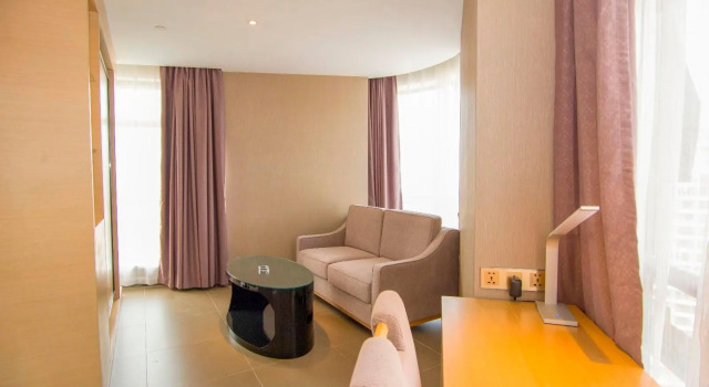 Люкс Deluxe Lavande Hotel Guangzhou Chepi Subway Station