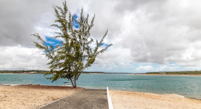 Paraíso na Lagoa do Bonfim por Carpediem, Забронировать Отель Отели Сан-Жозе-ди-Мипибу с парковкой, Парковка
