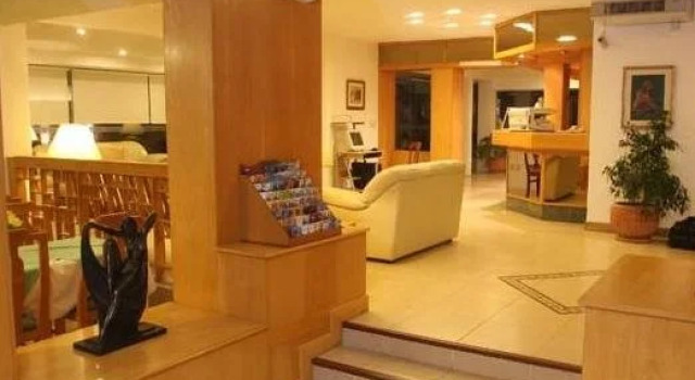 San Fernando Hotel