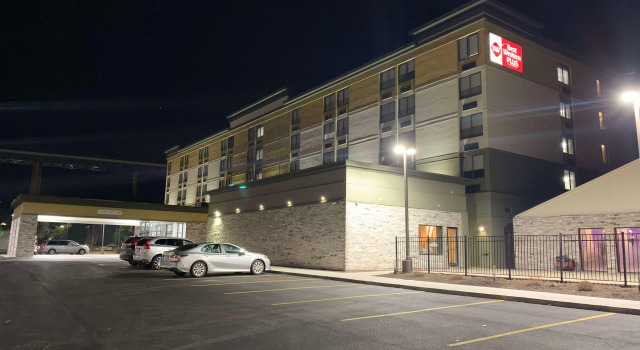 Best Western Plus Clarks Summit Scranton Hotel, Забронировать Отель Скрантона Sno Mountain