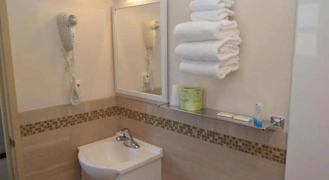 Четырёхместный номер Deluxe Seahorse Inn