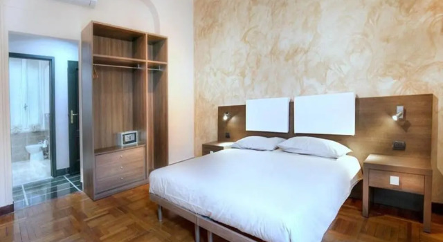 Трёхместный номер Standard c 1 комнатой VITTORIA ROOMS GuestHouse - the Original