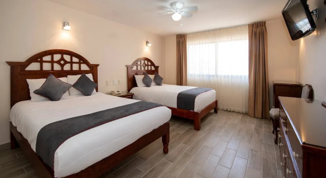 Четырёхместный номер Standard Hotel Senorial