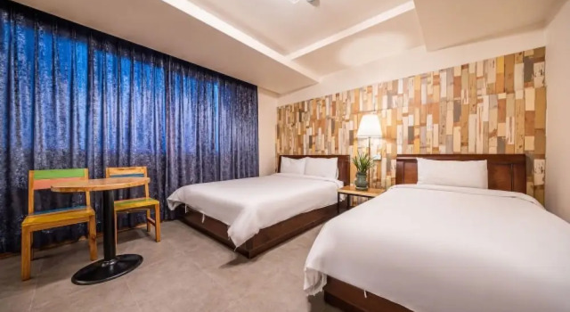 Gangneung Crystal Motel, Boek Motel Hotels in Gangwon-Do met parkeren, Parkeren