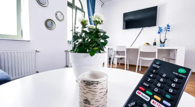 Апартаменты Zentraler Altbau am Clara-Zetkin-Park, RB-Arena um die Ecke, Netflix inklusive