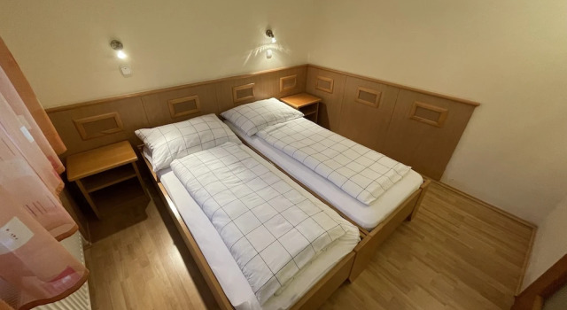 Garda Wellness Apartmanház, Prenota Appartamento Hotel a Western Transdanubia con piscina, Piscina