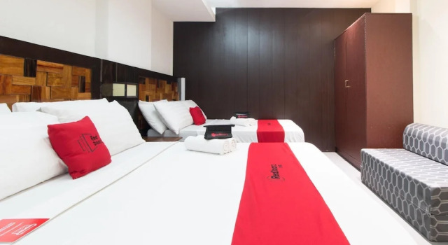 RedDoorz Plus near Laoag International Airport