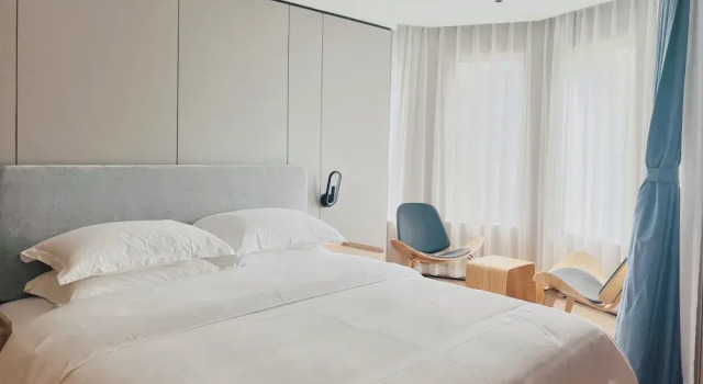 Люкс с 2 комнатами Dayin Serene Garden Hotel - Shanghai Jing'an Joy City Suzhou Creek