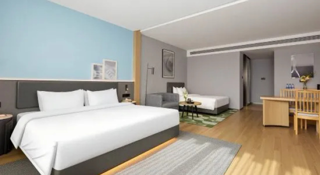 Люкс Premium Country Inn&Suites By Radisson, Xian Bell and Drum Tower Flagship