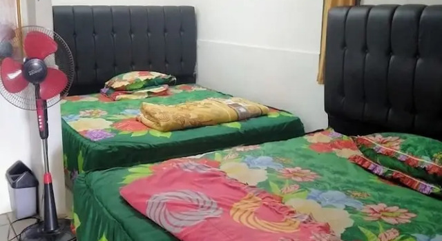 Habitación cuádruple Estándar Penginapan Erbysa